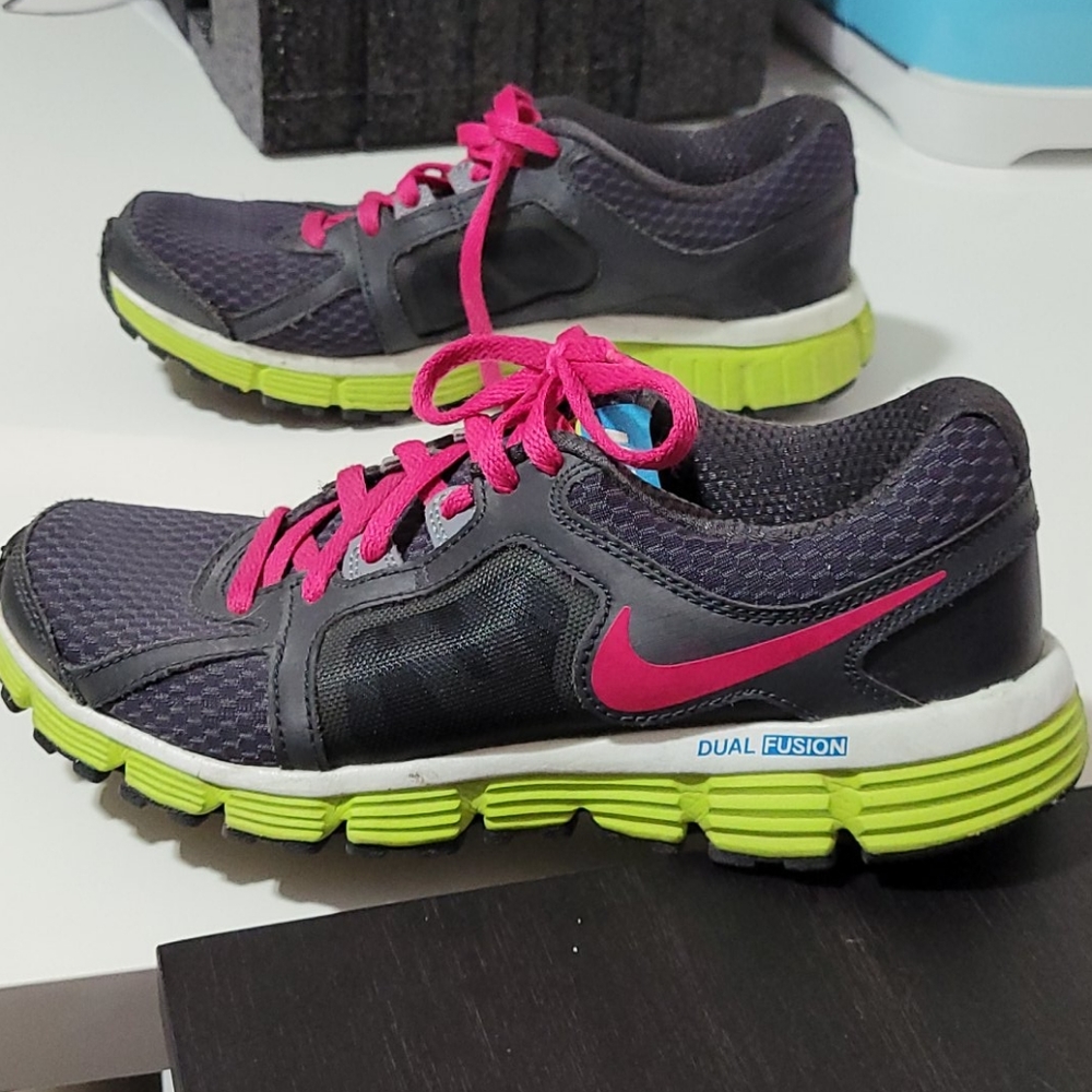Nike shoes